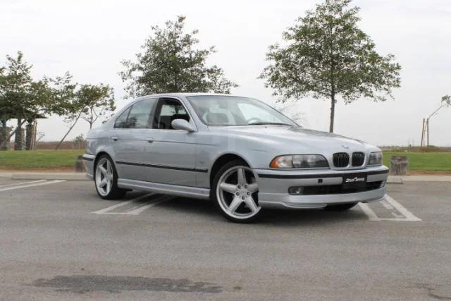 картинка Накладка на передний бампер AC Schnitzer для BMW E39 магазин  StreetTuning 