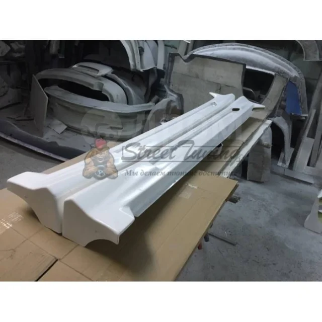 картинка Пороги Cyber-R для Subaru Legacy BL/BP 2003-2008 магазин  StreetTuning 