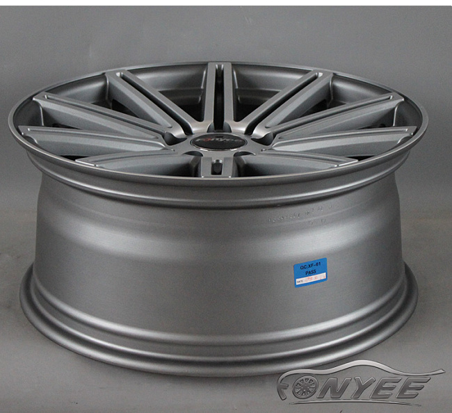 картинка Новые диски Vossen CV4 Replica R18 5X112 ET35 J8 серый мат + серебро магазин  StreetTuning 