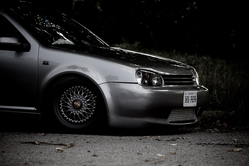 картинка Новые диски BBS RS R15 4X100/4X108 ET25 J8 черный мат + золотистые болтики от магазина  StreetTuning
