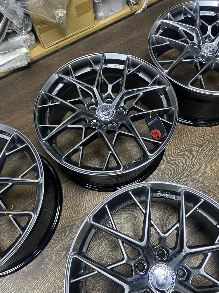 картинка Новые HRE FF10 R18 J8 ET38 5x114,3 Hyper Black от магазина  StreetTuning