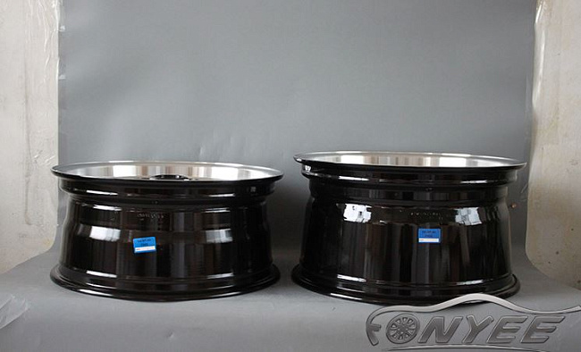 картинка Новые диски BBS RS R15 5X100/5X114,3 ET20 J7 черные + полированная полка магазин  StreetTuning 
