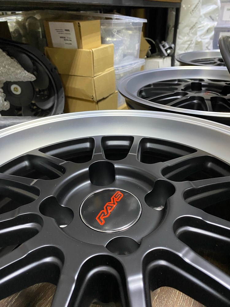картинка Новые диски RAYS R15 J7 ET30 4x100 черные + полировка от магазина  StreetTuning