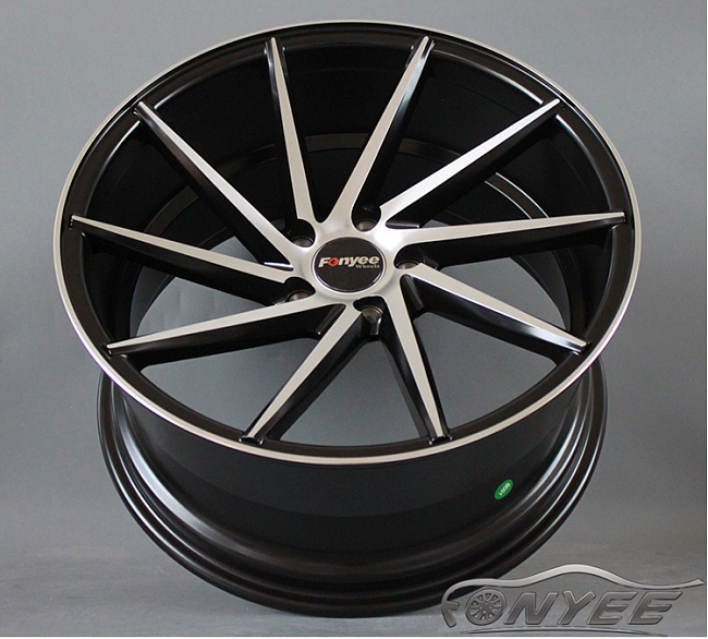 картинка Новые диски Vossen CVT-R Replica R19 5X112 ET32 J8,5 черный мат + серебро магазин  StreetTuning 