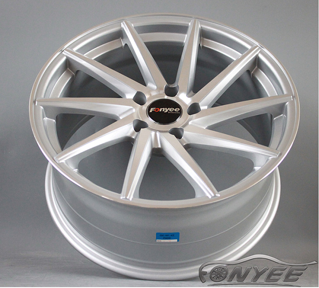 картинка Новые диски Vossen CVT-L Replica R18 5X112 ET42 J9,5 серебро магазин  StreetTuning 