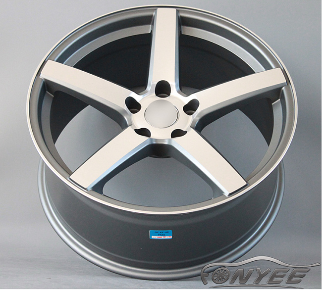 картинка Новые диски Vossen CV3 Replica R18 5X114,3 ET35 J8,5 серый мат + серебро магазин  StreetTuning 