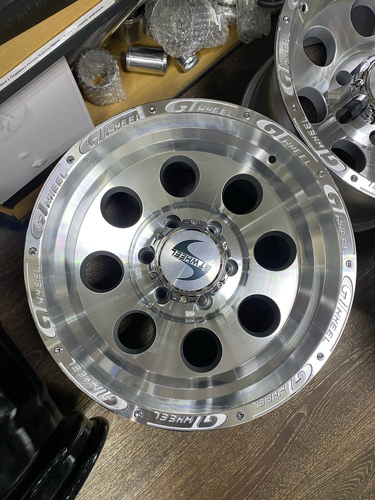картинка Новые диски GT WHEEL R16 J10 et -44 6x139,7, серебро от магазина  StreetTuning