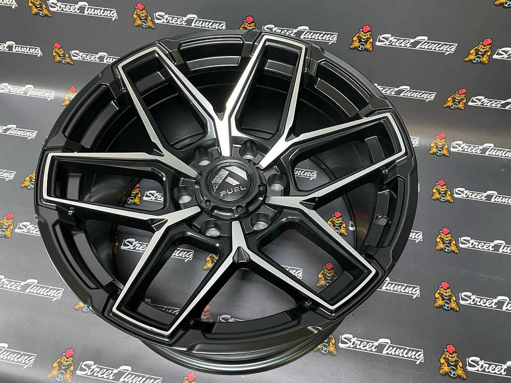 картинка Новые диски FUEL 7046 R17 J9 ET(0) 6x139.7 Black + Silver цо 110.1 от магазина  StreetTuning