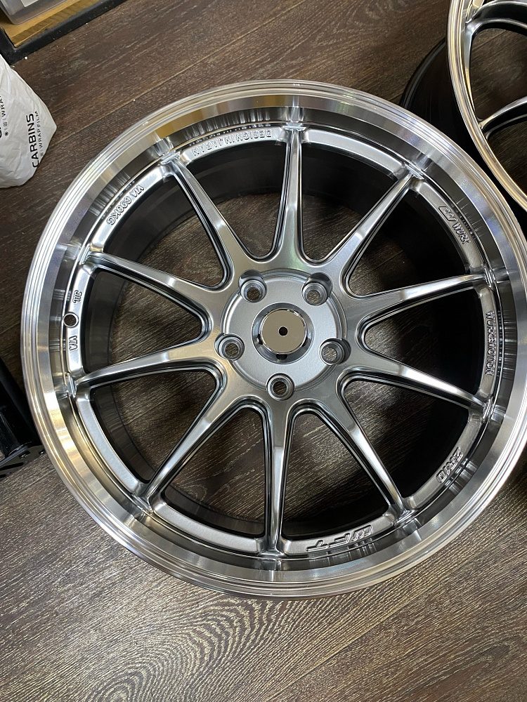 картинка Новые диски RAYS R18 J8.5 ET33 5X114.3, Hyper Black от магазина  StreetTuning
