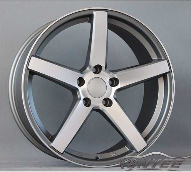 картинка Новые диски Vossen CV3 Replica R18 5X114,3 ET35 J8,5 серый мат + серебро магазин  StreetTuning 