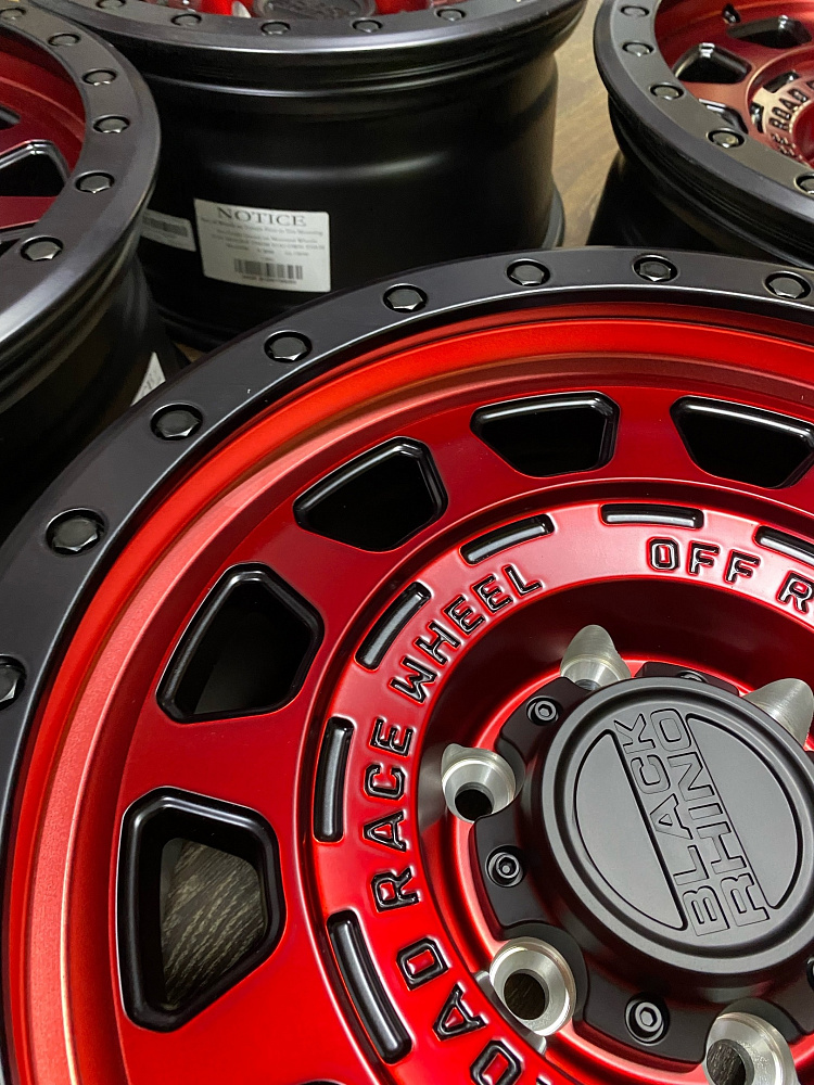 картинка Новые диски Black Rhino 1206 - R17 j8.5 ET0 6x139.7 red/black от магазина  StreetTuning