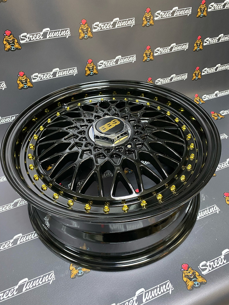 картинка Новые диски BBS RS R16 J6.5 ET30 4x100/114,3 Black Gloss от магазина  StreetTuning