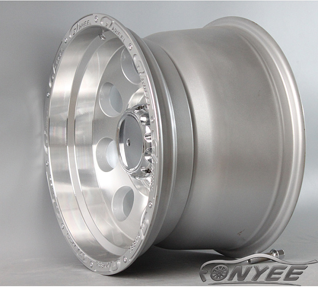 картинка Новые диски GT Wheel R16 6X139,7 ET-30 J8 серебряные магазин  StreetTuning 