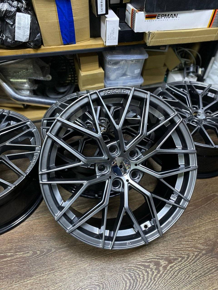 картинка Новые диски Vorsteiner V-FF 107 R17 J7.5 ET38 5X108 Hyper Black от магазина  StreetTuning