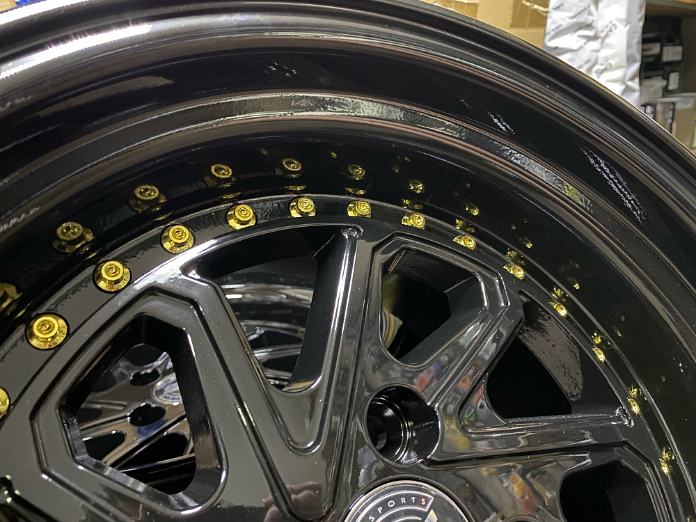 картинка Новые диски MS R15 J9 ET25 4X100, черный глянец от магазина  StreetTuning