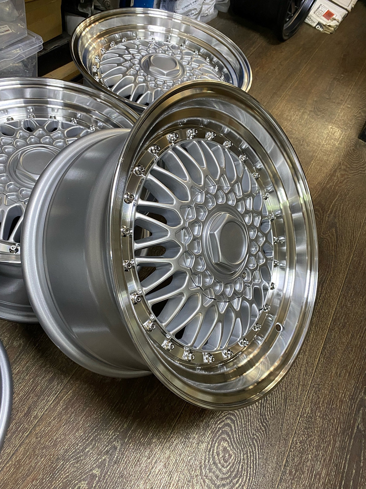 картинка Новые диски BBS RS R16 J8 ET25 4x100/108 серебро от магазина  StreetTuning