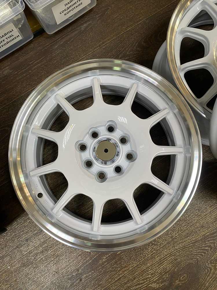 картинка Новые диски Sprint Hart R15 J6,5 ET35 4x100/4x114.3 , белые от магазина  StreetTuning