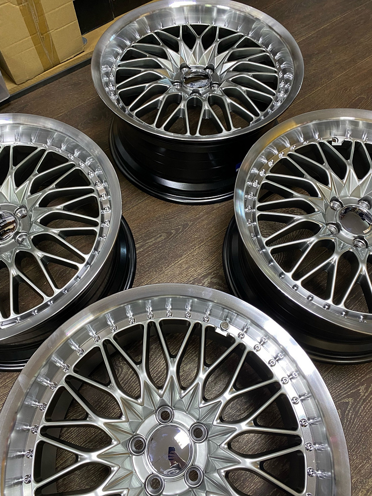 картинка Новые диски VS Work SPL F051 R18 J8.5 ET35 5X100 Hyper Blackолотые от магазина  StreetTuning