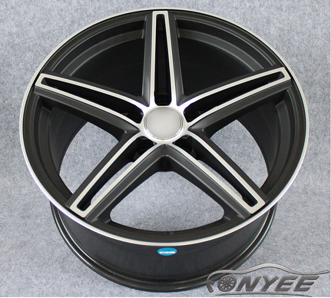 картинка Новые диски Vossen CV5 Replica R18 5X114,3 ET35 J9,5 черный мат + серебро магазин  StreetTuning 