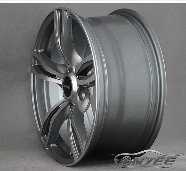 картинка Новые диски BMW F10 style R17 5x120 ET25 J8 серый + серебро магазин  StreetTuning 