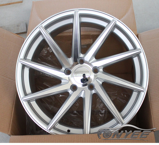 картинка Новые диски Vossen CVT-R Replica R18 5X112 ET42 J9,5 серебро магазин  StreetTuning 