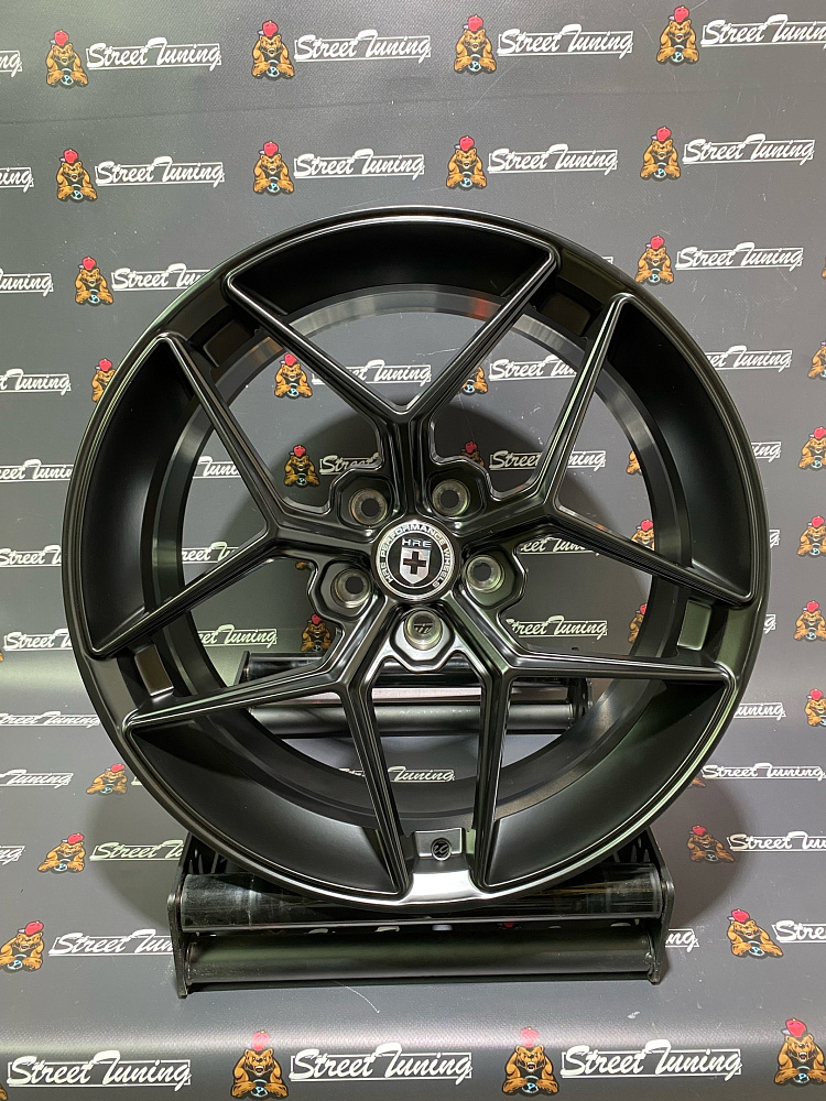 картинка Новые диски HRE FF11 Flow Forming R18 J8 ET35 5X108, Black Mat от магазина  StreetTuning