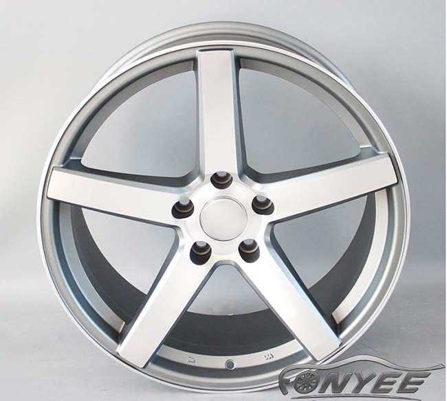 картинка Новые диски Vossen CV3 Replica R18 5X114,3 ET35 J8,5 серый мат + серебро магазин  StreetTuning 