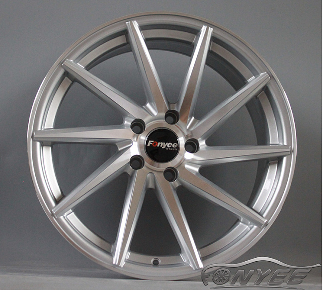 картинка Новые диски Vossen CVT-L Replica R18 5X112 ET42 J9,5 серебро магазин  StreetTuning 