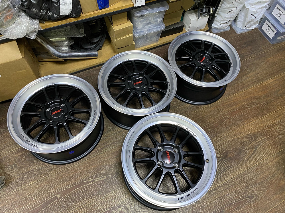 картинка Новые диски RAYS R15 J7 ET30 4x100 черные + полировка от магазина  StreetTuning