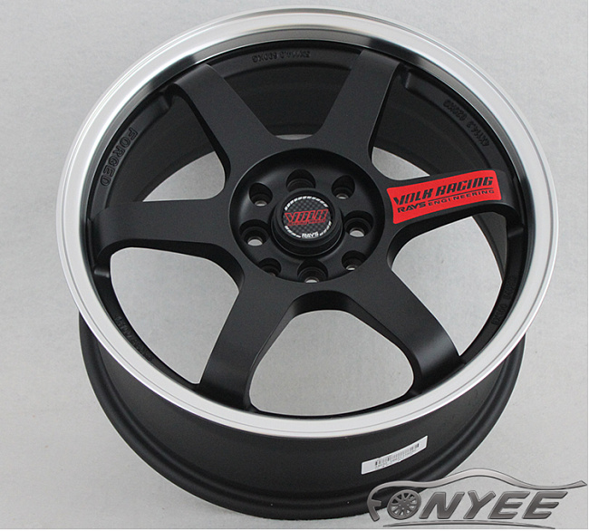 картинка Новые диски Rays TE37 R16 4X100/4X114,3 ET38 J7 черные матовые + хром полка магазин  StreetTuning 