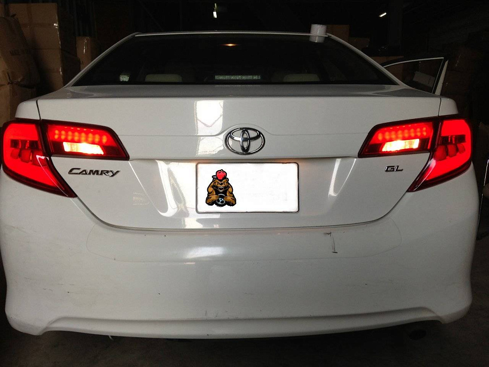 картинка Задние фары для Toyota Camry 2012-2014 г от магазина  StreetTuning