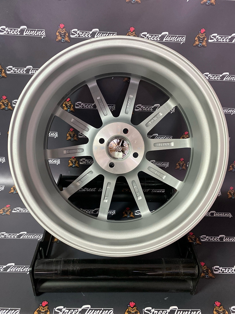 картинка Новые диски Vossen VFS1 R17 J7.5 ET30 4x100 Silver от магазина  StreetTuning
