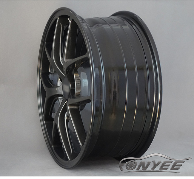 картинка Новые диски BBS F-1 R18 5X114,3 ET35 J8 светло черный глянец магазин  StreetTuning 
