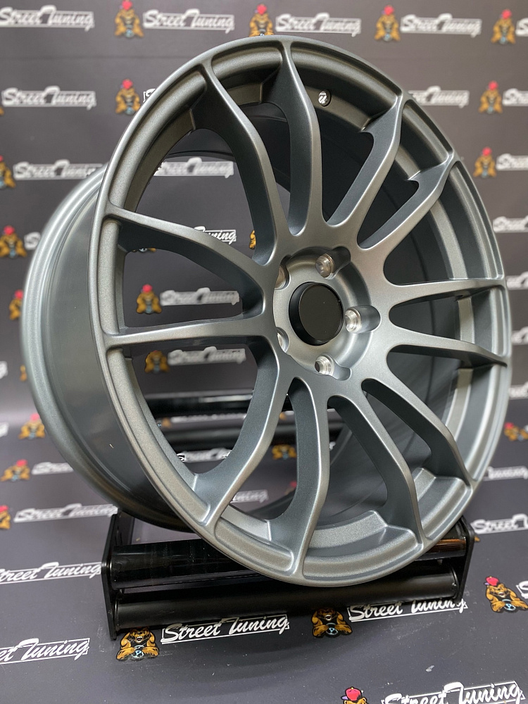 картинка Новые диски RAYS Gram Lights 57 Xtreme R18 J8.5 ET33 5x114.3 Gunmetal от магазина  StreetTuning