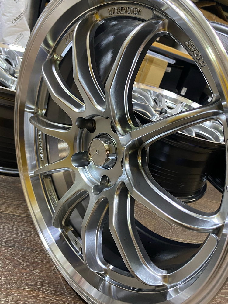 картинка Новые диски RAYS R18 J8.5 ET33 5X114.3, Hyper Black от магазина  StreetTuning