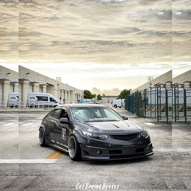 картинка Комплект расширений крыльев + пороги (накладки) RV V1 для Acura TSX II магазин  StreetTuning 