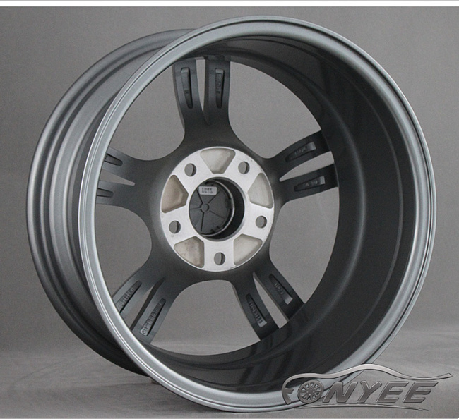 картинка Новые диски BMW F10 style R17 5x120 ET25 J8 серый + серебро магазин  StreetTuning 