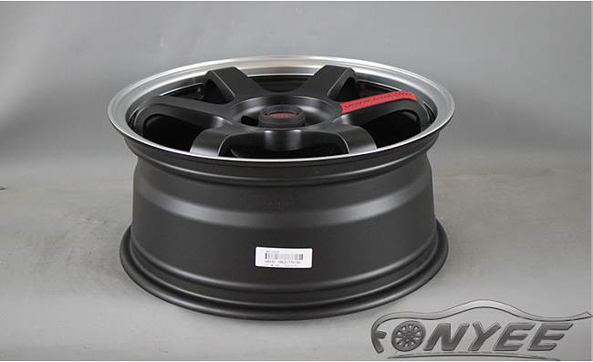 картинка Новые диски Rays TE37 R18 5X114,3 ET40 J8 черные матовые + хром полка магазин  StreetTuning 