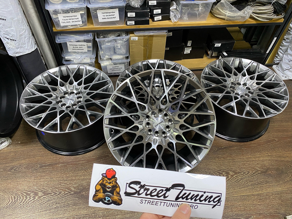 картинка Новые диски Rotiform BLQ Style R18 J8.5 ET35 5x100/5x114.3 от магазина  StreetTuning