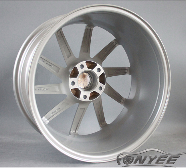 картинка Новые диски Vossen CVT-L Replica R18 5X112 ET42 J9,5 серебро магазин  StreetTuning 