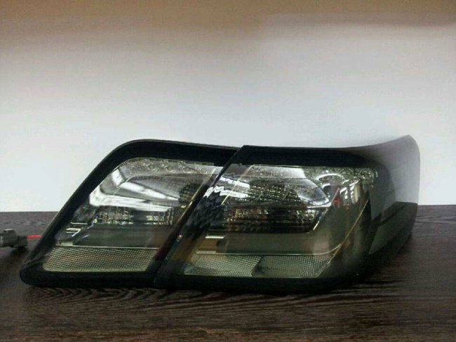 картинка Задние фары для Toyota Camry 2007-2009 г (темные) магазин  StreetTuning 